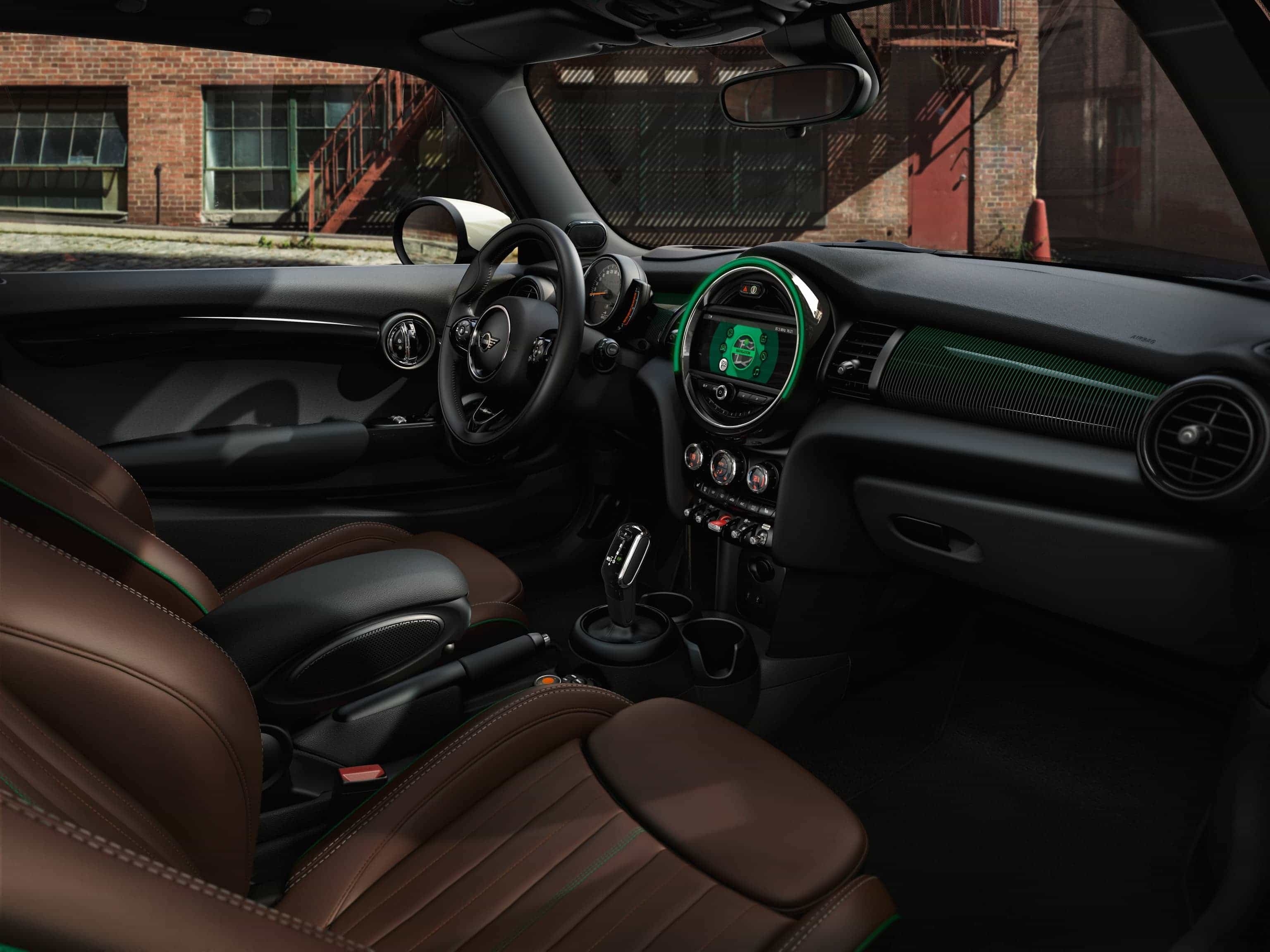 MINI Edición 60 Aniversario – interior – Cokpit y asientos MINI Edición 60 Aniversario – interior – Cokpit y asientos